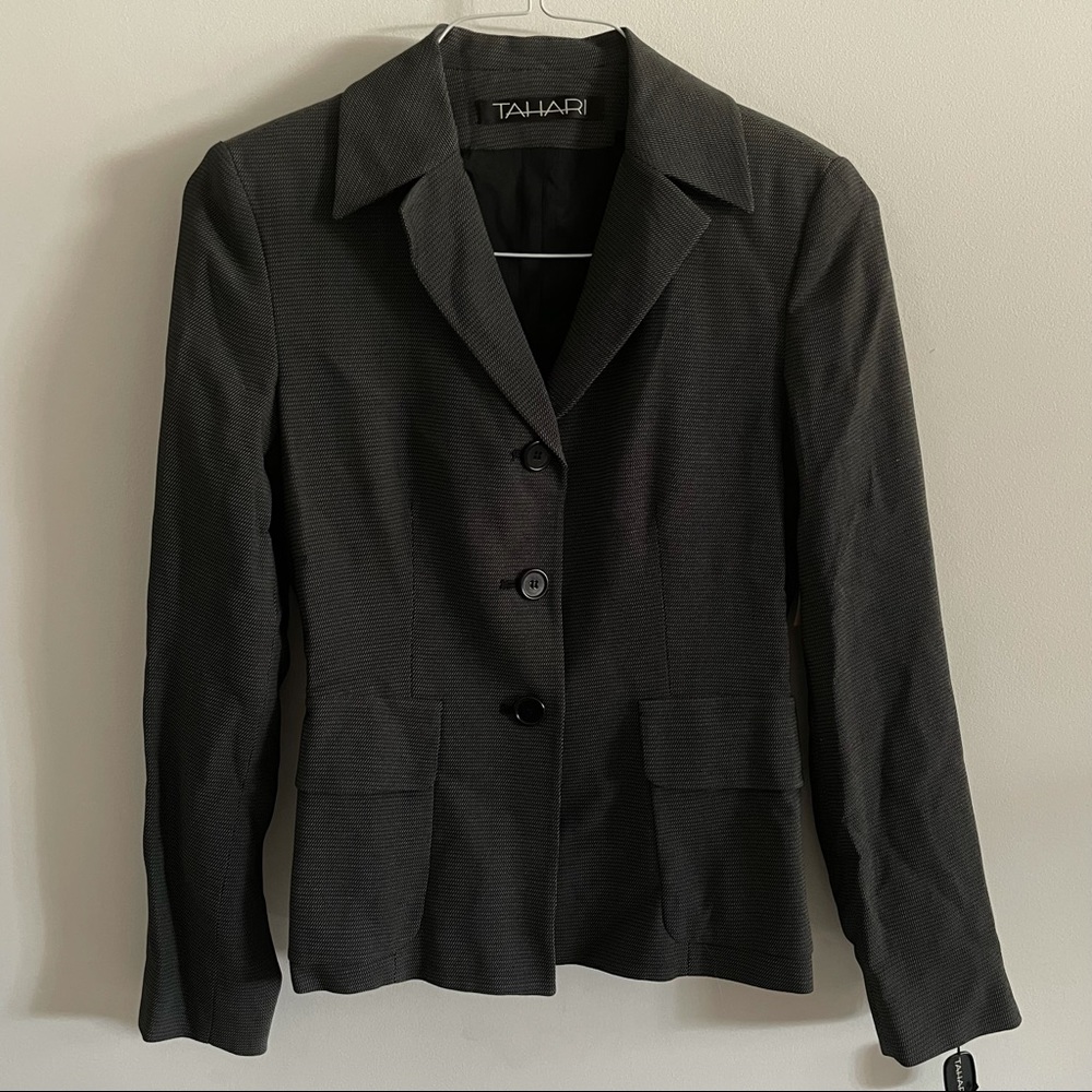 Vintage Tahari 3 button blazer - Picture 1 of 7